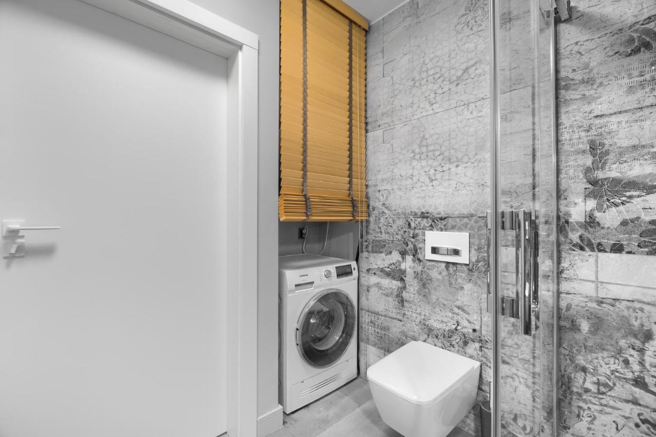 Poznan Grafitowa Modern Apartment Екстер'єр фото